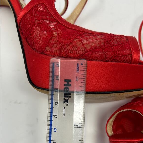 Marchesa Red Lace Satin Party Peep Toe Heels Pumps Size 38.5 0059 - Picture 8 of 10